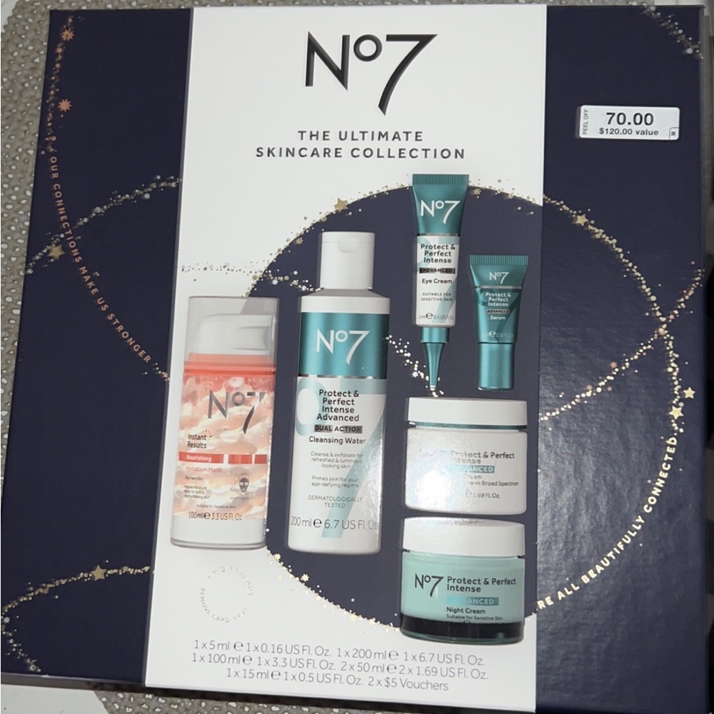 N°7 Ultimate Skincare Collection. never been opened!!